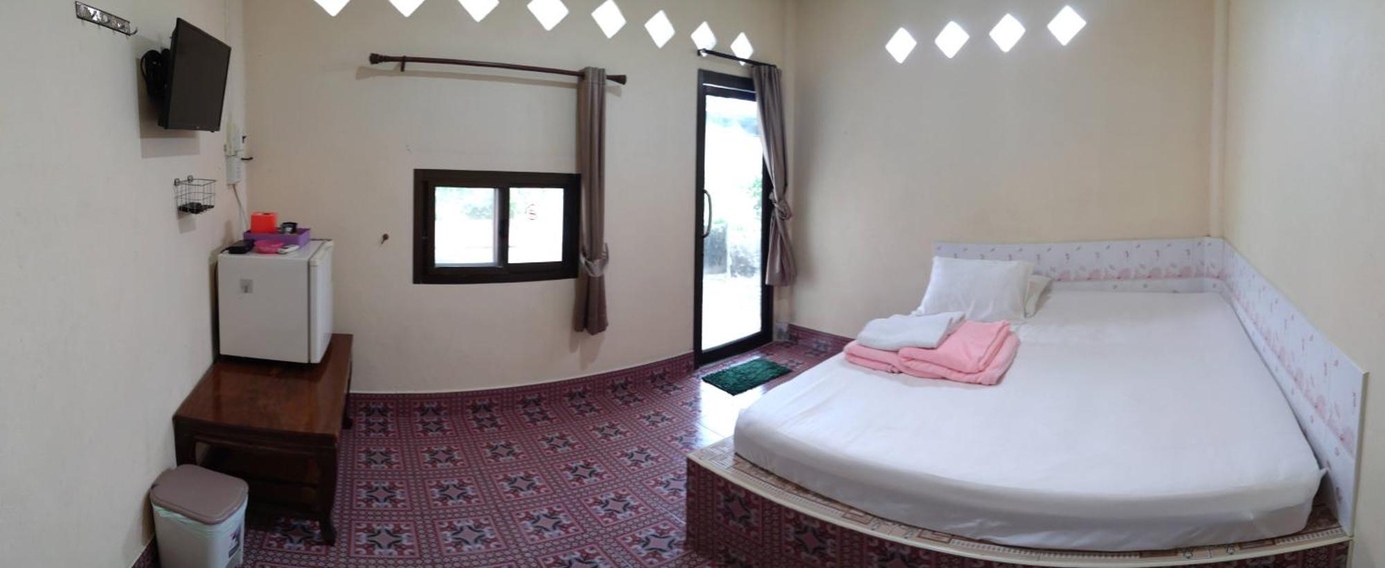 Chattong Resort Трат Екстериор снимка