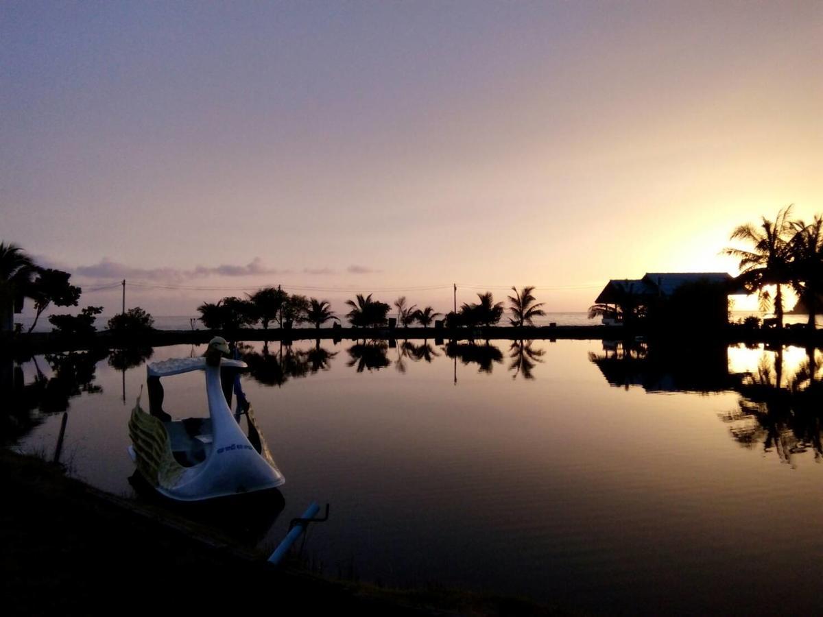 Chattong Resort Трат Екстериор снимка